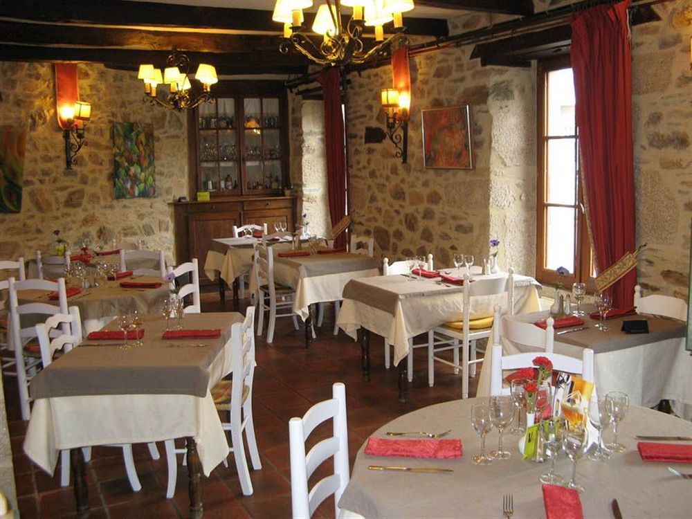 Auberge De Forges Exterior photo